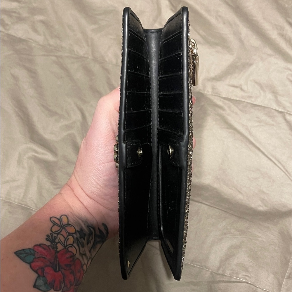 Elegant Kate spade Glitter wallet - Picture 5 of 5